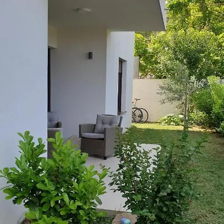 Sea Melody Apartment Lopar Exterior photo